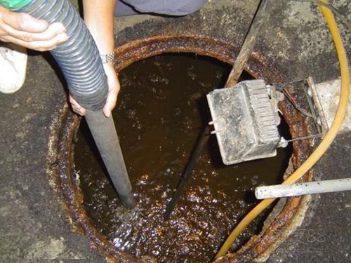 肃北隔油池清理